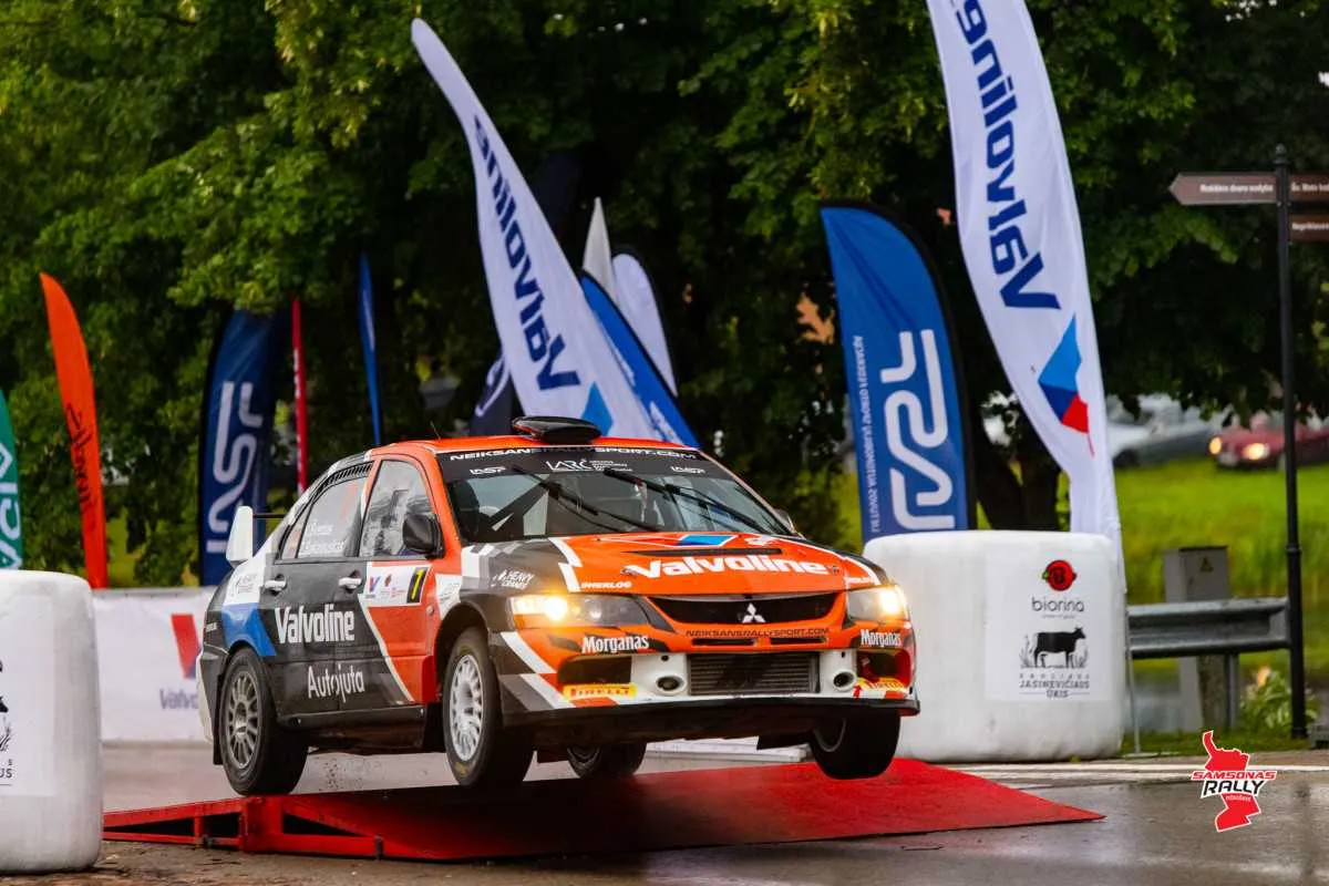 „Samsonas Rally Rokiškis“ lyderis po pirmos dienos – Martynas Samsonas