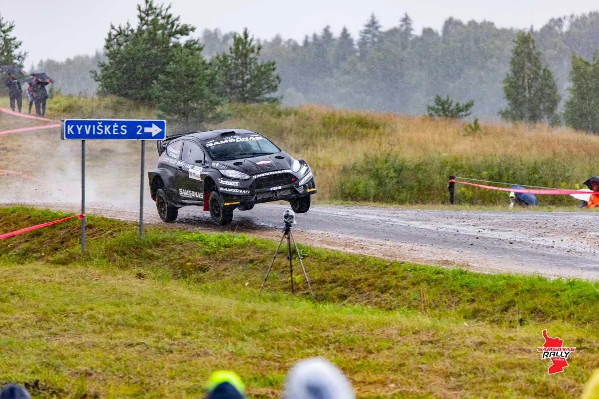 „Samsonas Rally Rokiškis“ nugalėtojai paaiškėjo tik paskutiniame greičio ruože