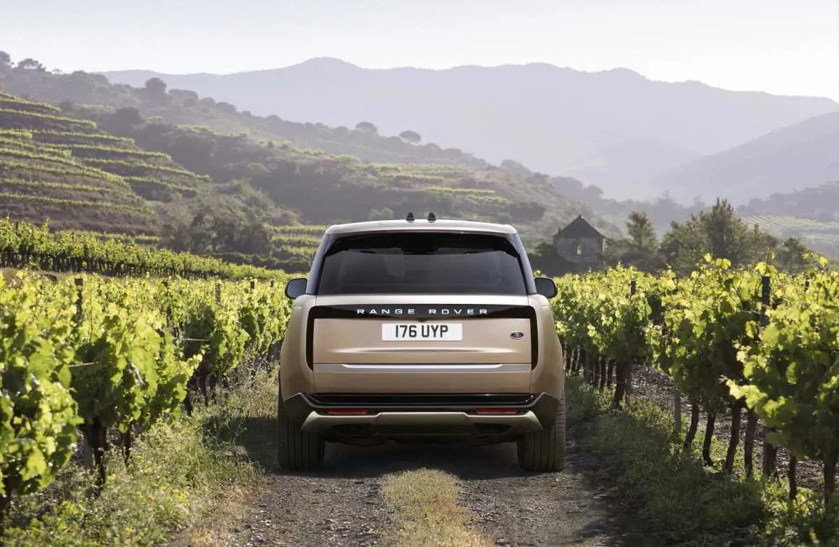 Naujasis „Range Rover“: junglumas, patogumas ir prabanga kiekviename žingsnyje