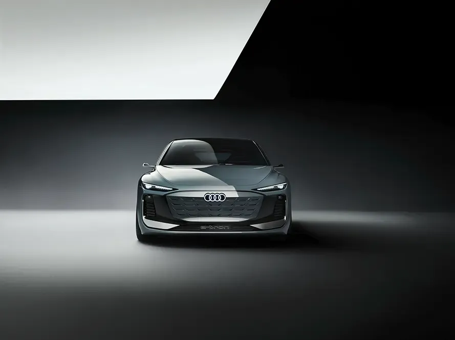 Legendinis naujos kartos universalas – koncepcinis „Audi A6 Avant e-tron“