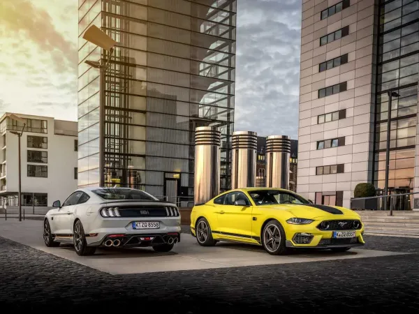 Modernumą su klasika derinantis „Ford Mustang“ – perkamiausias sportinis automobilis