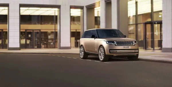Naujasis „Range Rover“: junglumas, patogumas ir prabanga kiekviename žingsnyje