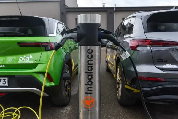 „Lietuvos metų automobilio 2022“ virtuvėje – elektrinė dieta