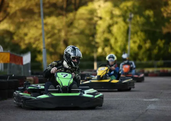Lietuvoje kartingų sezonas finišuoja rekordiniu dalyvių skaičiumi