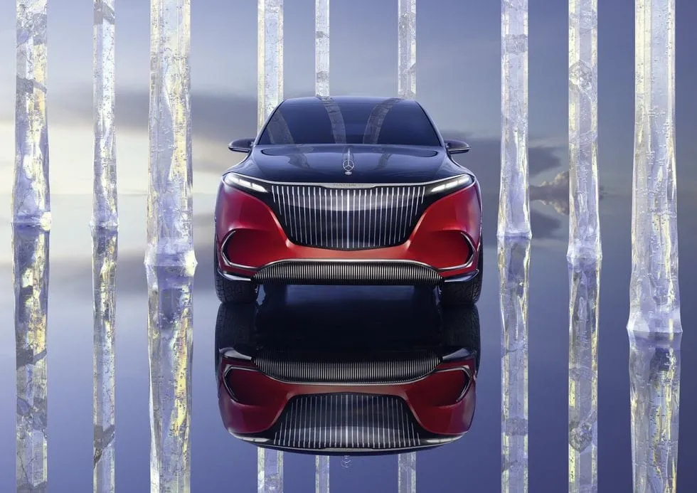 „Mercedes-Maybach“ ruošia prabangų krosoverį: pirmasis EQS vaizdas