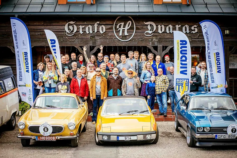 Prezidento Antano Smetonos keliais riedės istoriniai automobiliai