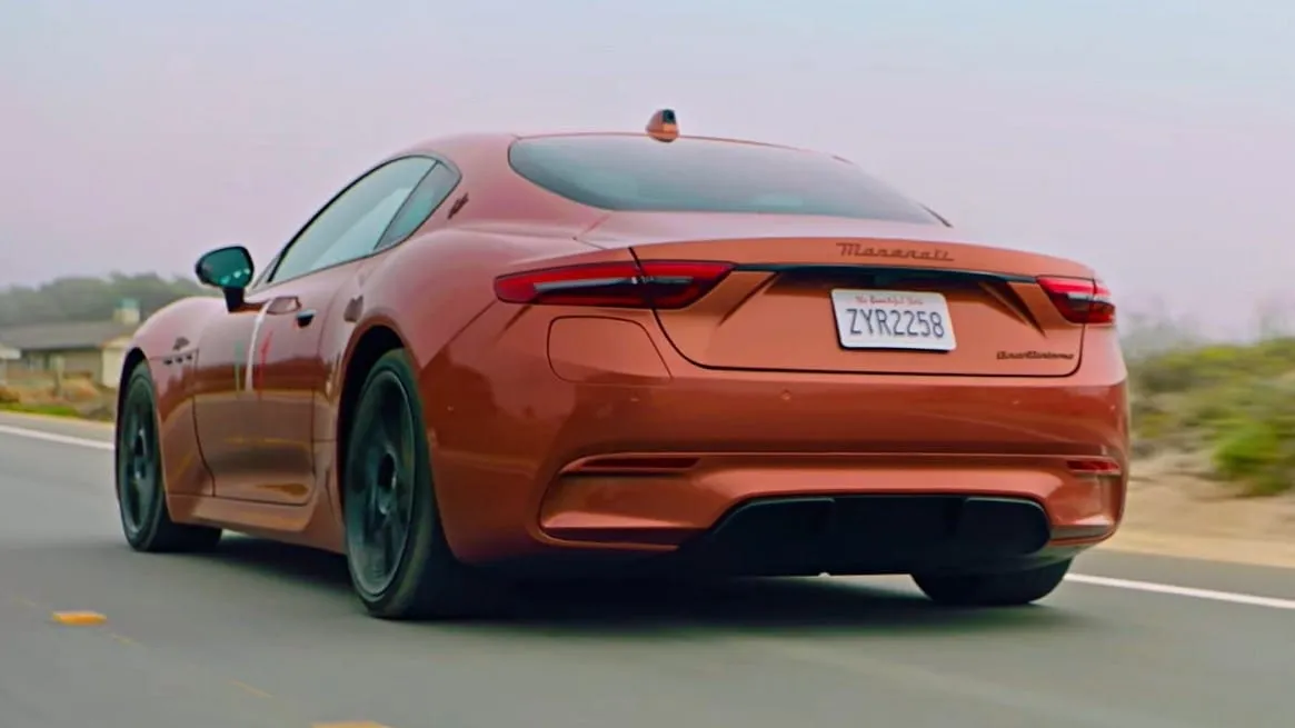 Maserati GranTurismo Folgore: 1200 AG sportinis automobilis be kamufliažo