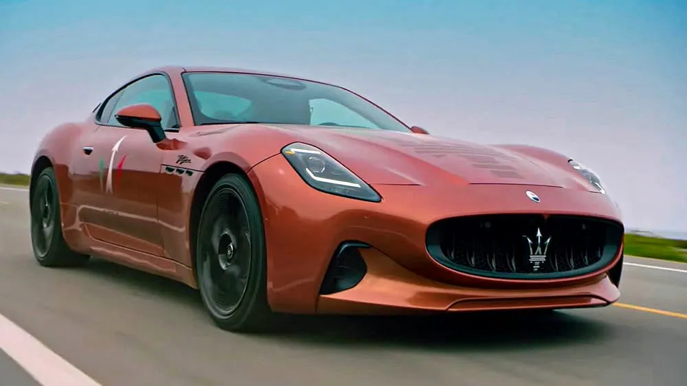 Maserati GranTurismo Folgore: 1200 AG sportinis automobilis be kamufliažo