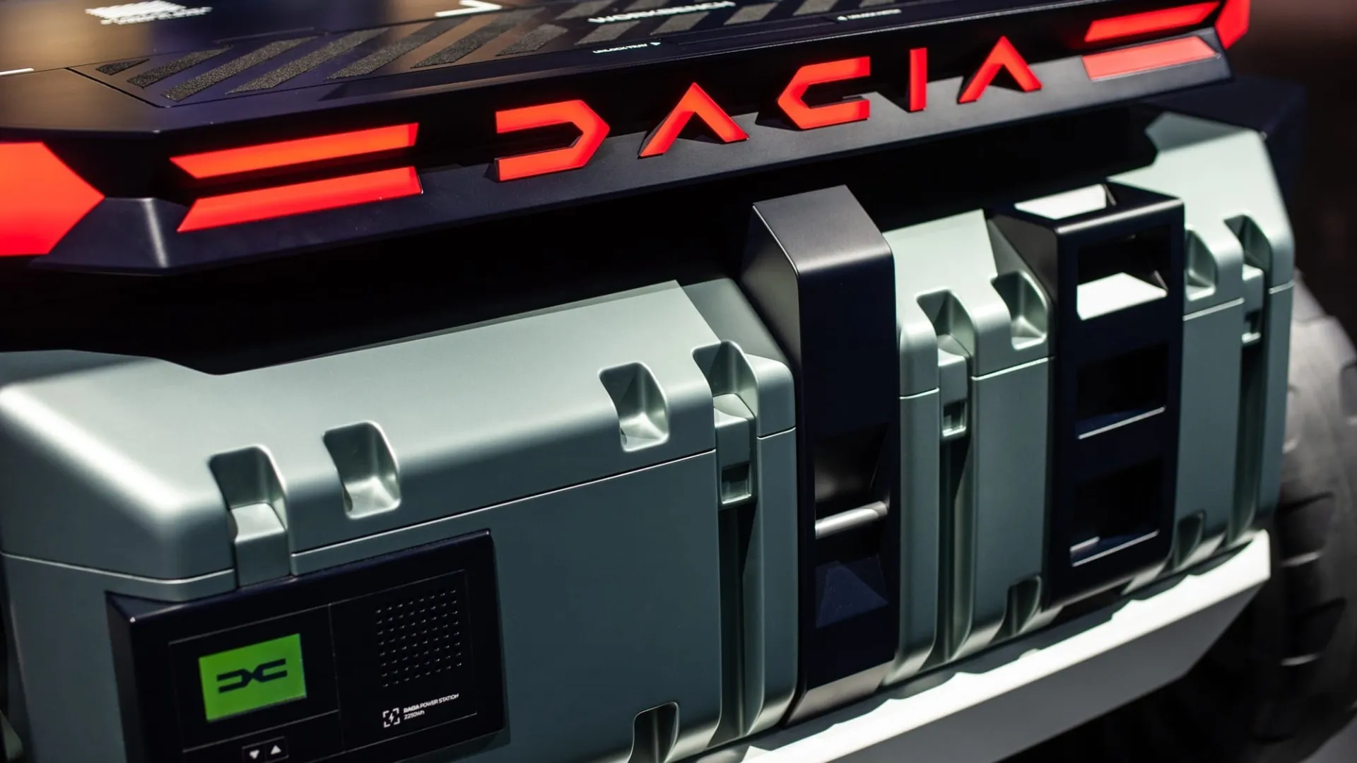 „Dacia Manifesto”: beorės padangos, kamštinis salonas ir sėdynių užvalkalai-miegmaišiai