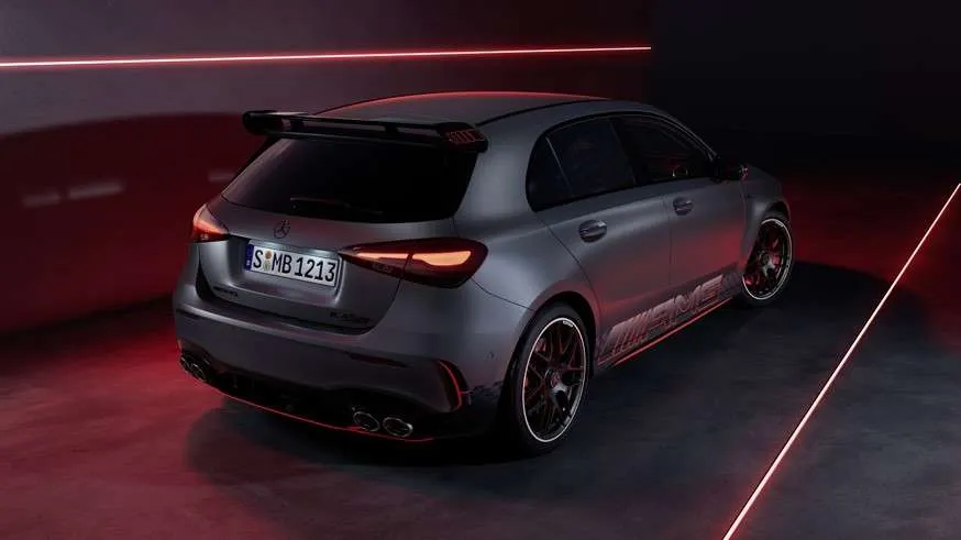 „Mercedes-Benz” atnaujino A ir B klasių modelius: patobulinta MBUX sistema ir atnaujintos technologijos