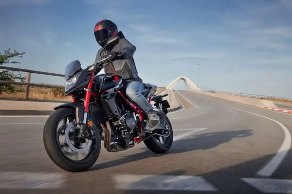 CB 750