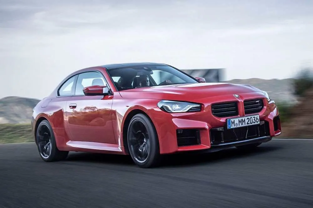 Naujas BMW M2 Coupé: kitoks stilius, karboninės sėdynės ir trijų litrų variklis