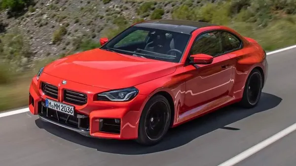 Naujas BMW M2 Coupé: kitoks stilius, karboninės sėdynės ir trijų litrų variklis