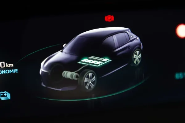 Kaip prailginti elektromobilio baterijos gyvenimą: pakanka įsiminti tris taisykles