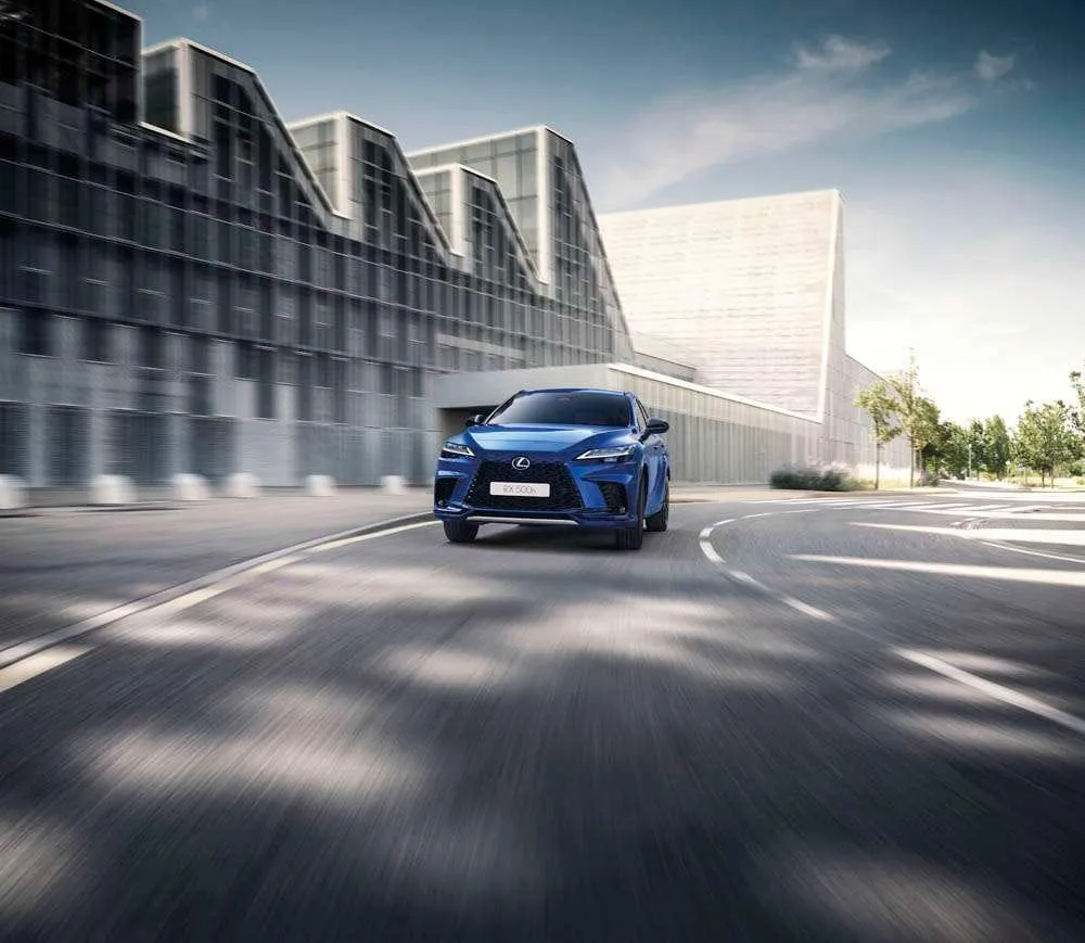 Naujasis „Lexus RX“ gavo aukščiausią įvertinimą už saugumą