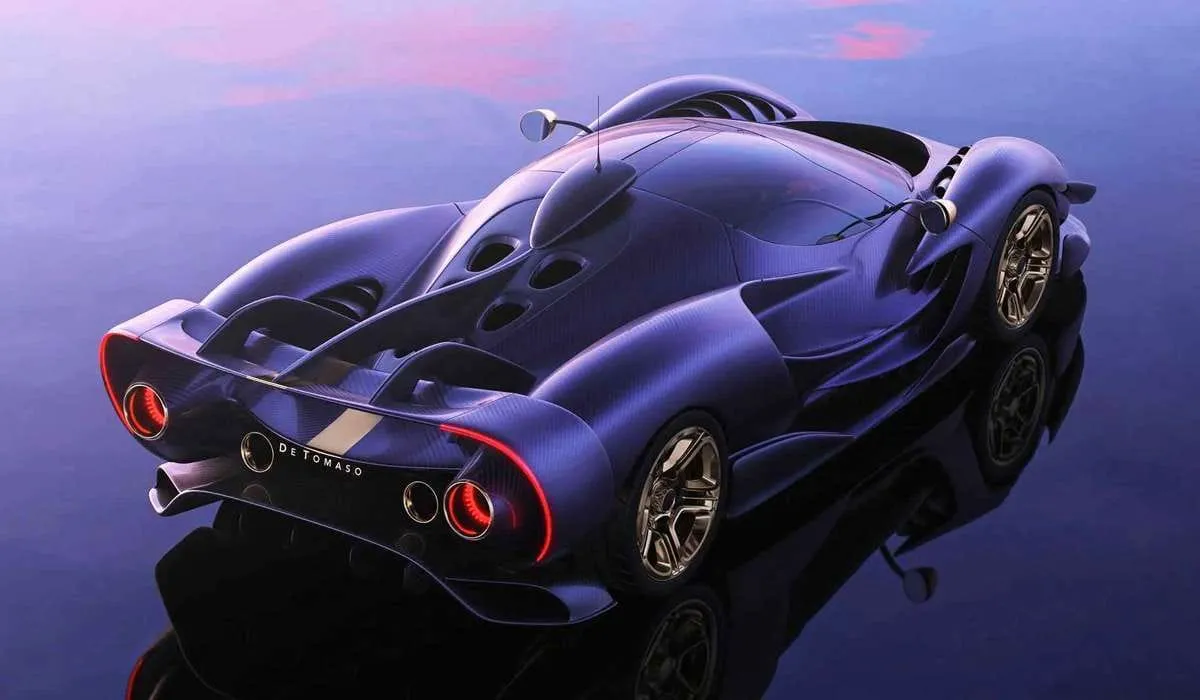 „De Tomaso P900” hiperautomobilis turės ekologiškiausią V12
