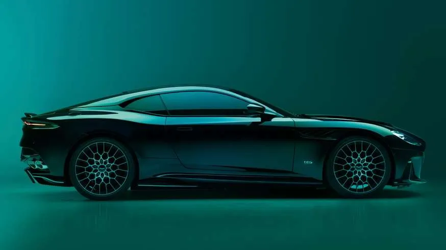 „Aston Martin” išslaptino „DBS 770 Ultimate”