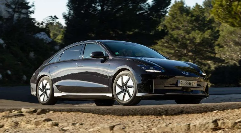 Geriausias 2023 m. pasaulio automobilis:”Hyundai”, „Kia” ar BMW?