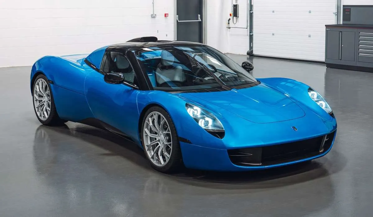 Gordon Murray T.33 Spider superautomobilis: tik su mechanine pavarų dėže