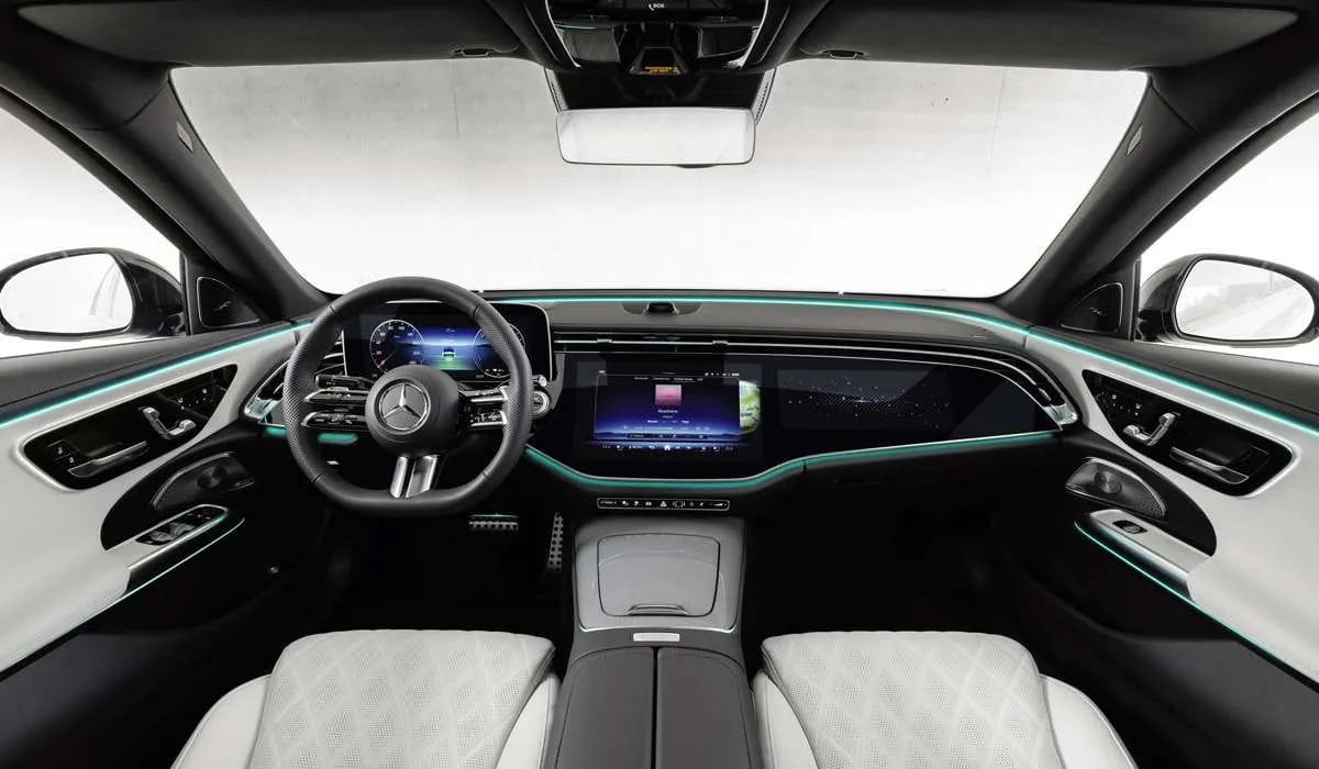 Pristatytas naujas E klasės „Mercedes-Benz” W214