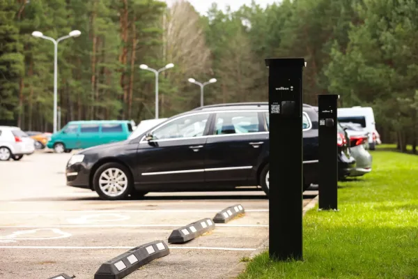 Viešą įkrovimo stotelių infrastruktūrą imasi plėsti privatus verslas: „Poreikį padiktavo klientai“