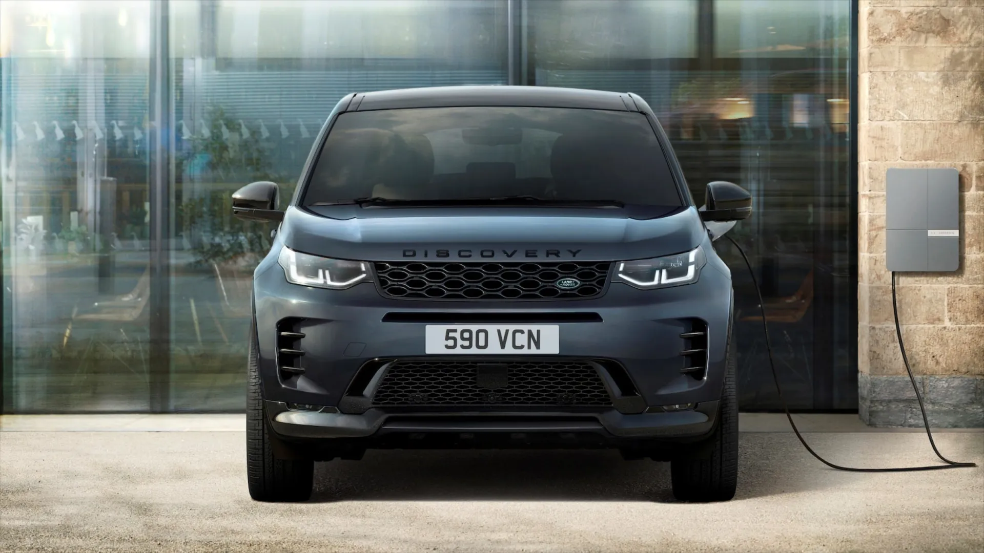 „Land Rover“ pristatė naująjį „Discovery Sport“