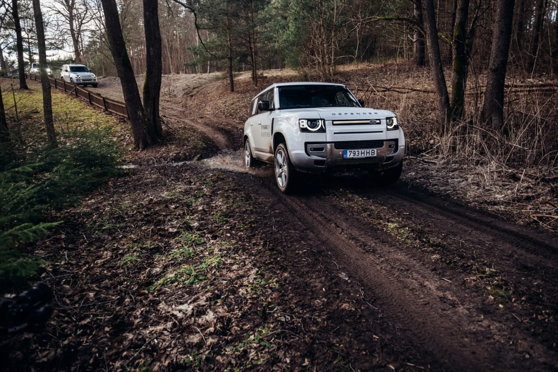 Pirmuoju Baltijos šalyse aukščiausios kvalifikacijos „Land Rover Experience“ instruktoriumi tapęs K. Raišys: tenka atrasti save iš naujo