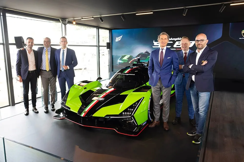 „Lamborghini” pristatė SC63: hibridinį lenktynių prototipą