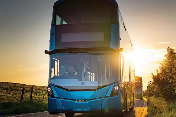 Keleivių vežėjai – apie didėjantį kelių mokestį: aplinką labiausiai teršia ne autobusai