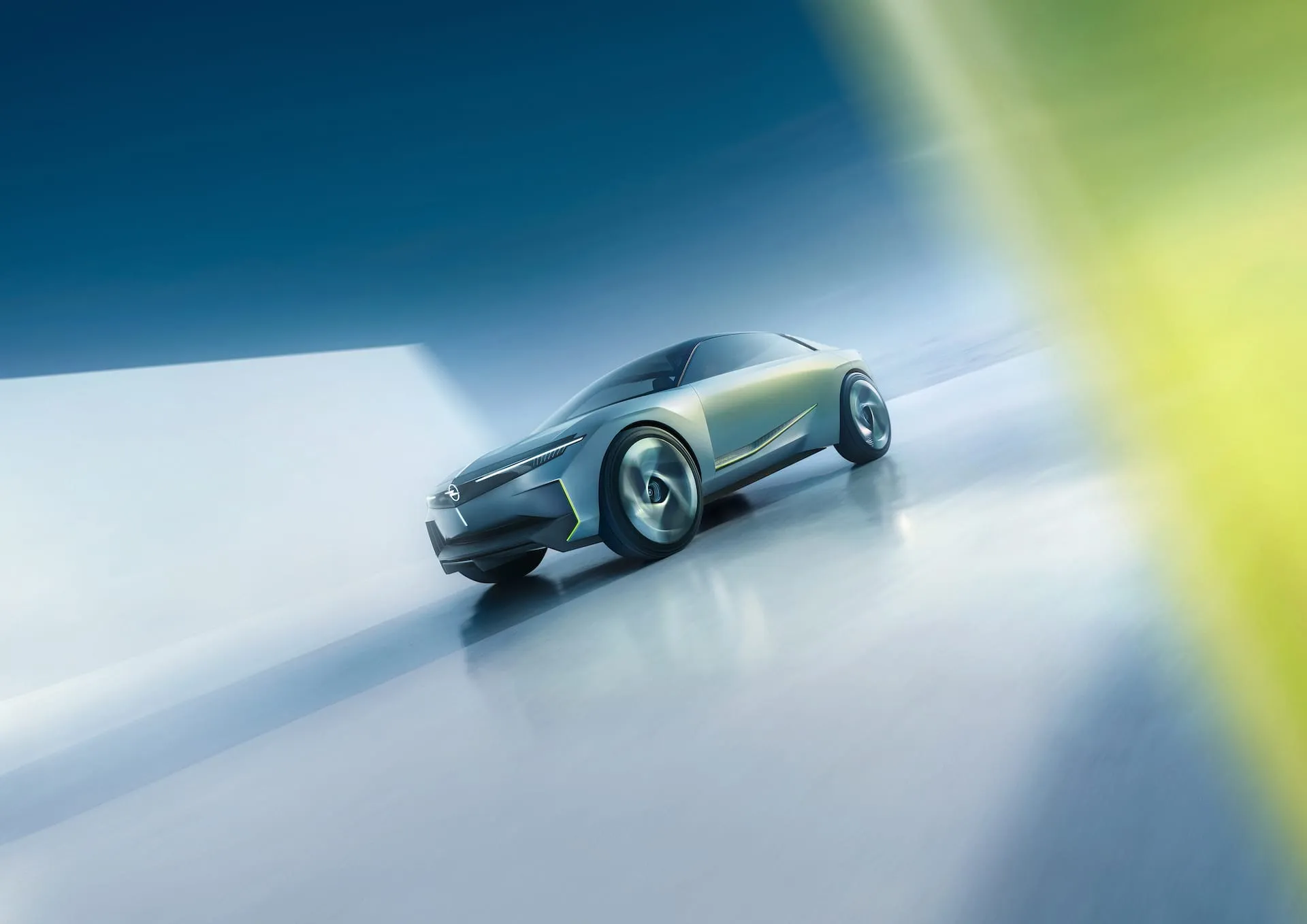 „Opel“ pristato ateitį savaip su nauju eksperimentiniu koncepciniu modeliu