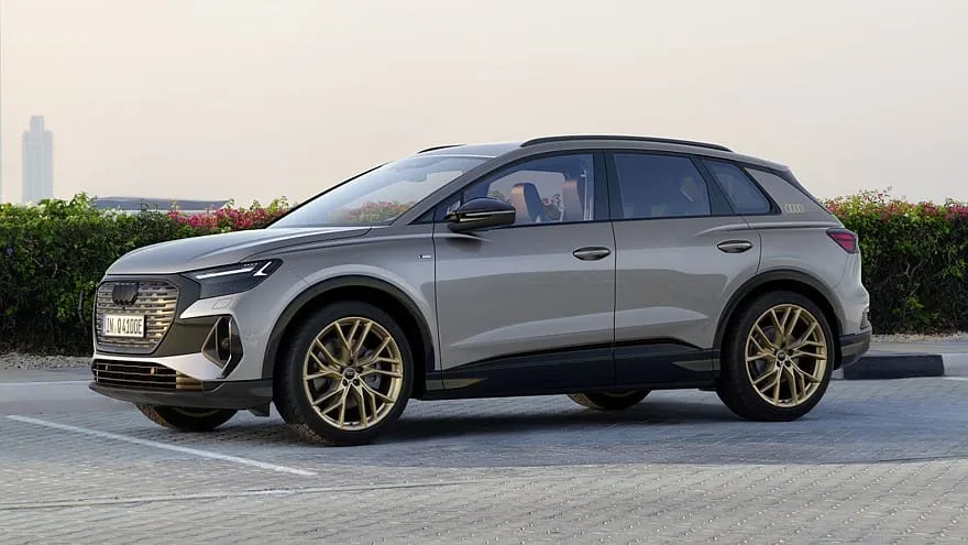 „Audi” atnaujina „Q4 e-tron” krosoverį: dirbtinis variklio garsas ir daugiau galios