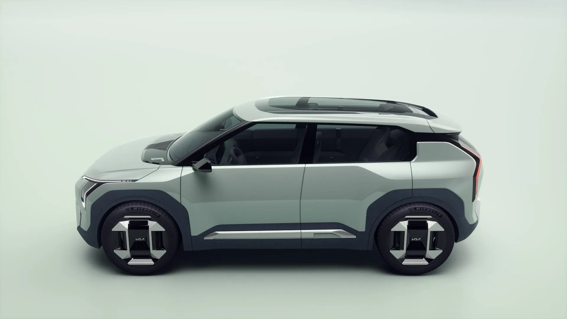 „Kia“ pristatė naująjį elektromobilį EV5 ir du koncepcinius modelius