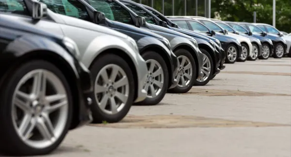 Mobilumo ateitis: ar nuosavas automobilis taps retenybe?