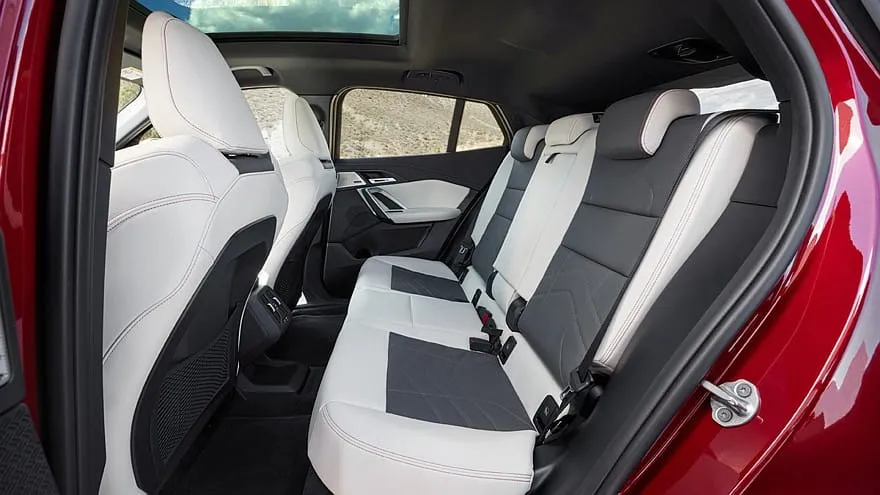 BMW naująjį X2 pavertė cross kupė, pristatė ir iX2