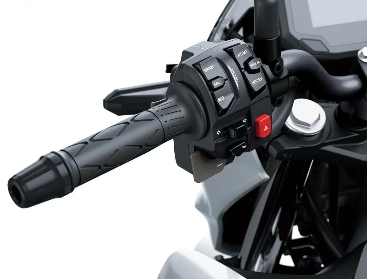 EICMA 2023: „Kawasaki Ninja 7 Hybrid” ir „Z7 Hybrid” – pirmieji gatvėms skirti hibridiniai motociklai