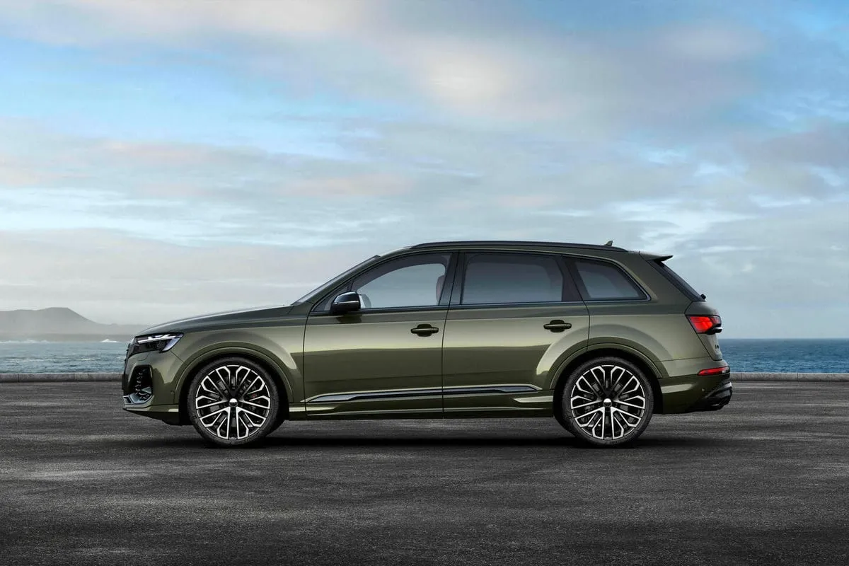 Atnaujintas „Audi Q7“ – dar išraiškingesnis, komfortiškesnis ir pažangesnis