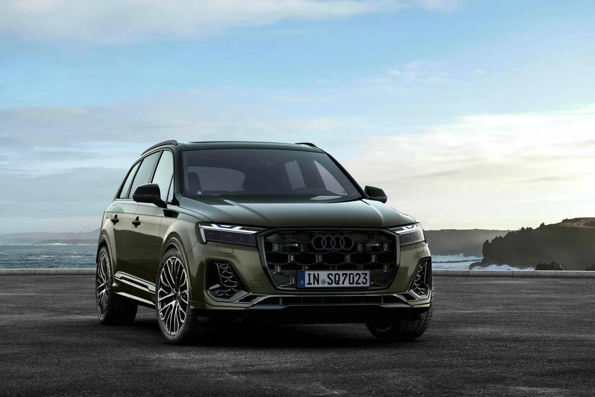 Atnaujintas „Audi Q7“ – dar išraiškingesnis, komfortiškesnis ir pažangesnis