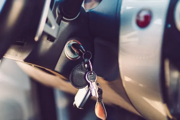 Įprastą automobilio raktelį galėsime pamiršti – ateityje jis slypės po mūsų oda