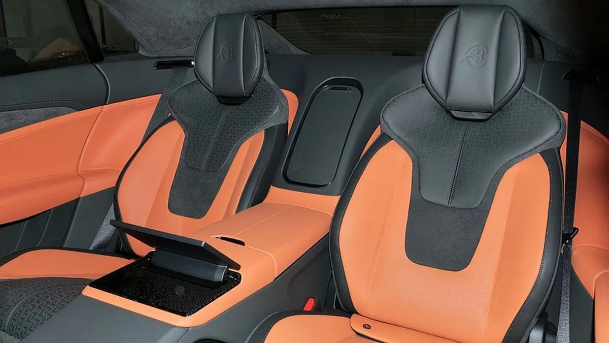 Rinkoje pasirodė „Lotus Emeya” liftbekas, netrukus pasirodys ir universalas