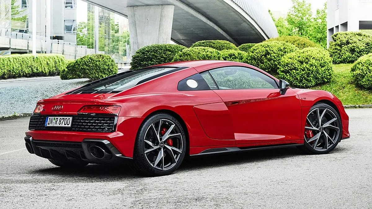 Epochos pabaiga: nuo surinkimo linijos nuriedėjo paskutinis „Audi R8