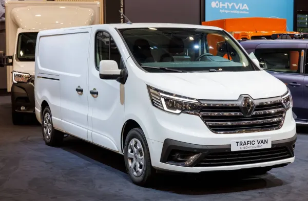„Renault Group“ Sandouville gamykloje bus gaminami revoliucinės kartos elektriniai lengvieji komerciniai automobiliai „Flexis SAS“.