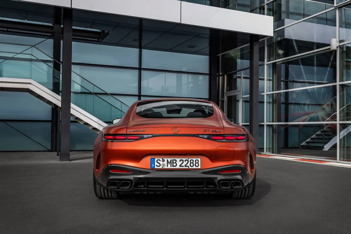 Pristatytas 816 AG Mercedes-AMG GT 63 S E PERFORMANCE kupė