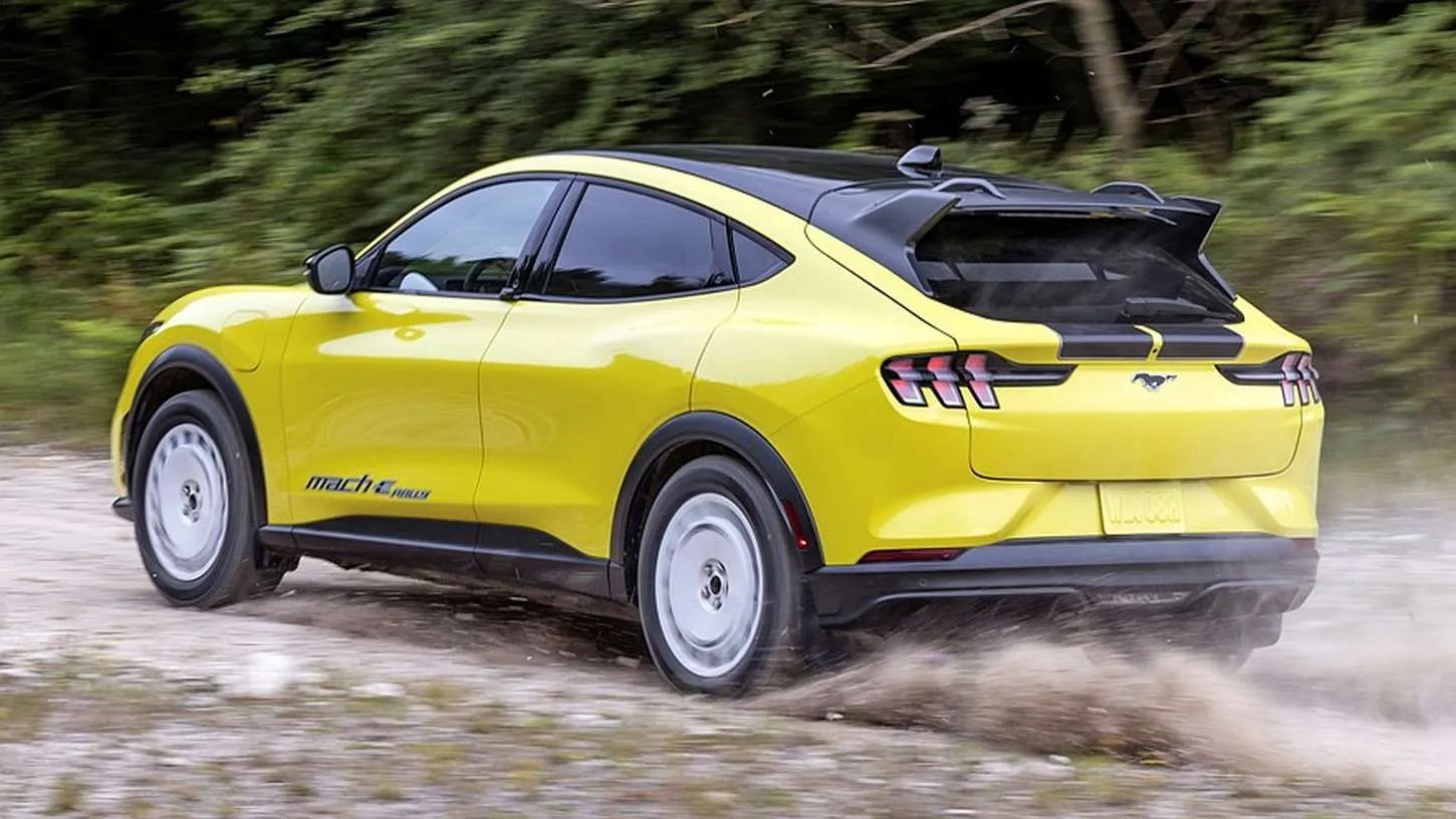 Atnaujintas „Ford Mustang Mach-E”: didesnis nuotolis ir greitesnė GT versija