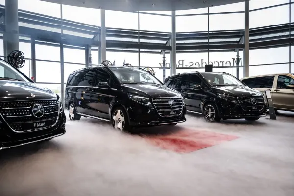 Vilniuje iškilmingai pristatyta naujoji „Mercedes-Benz V klasė“