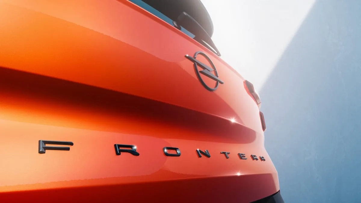Naujasis „Opel Frontera“: sugrįžtantis visureigis turės ir elektrinę versiją