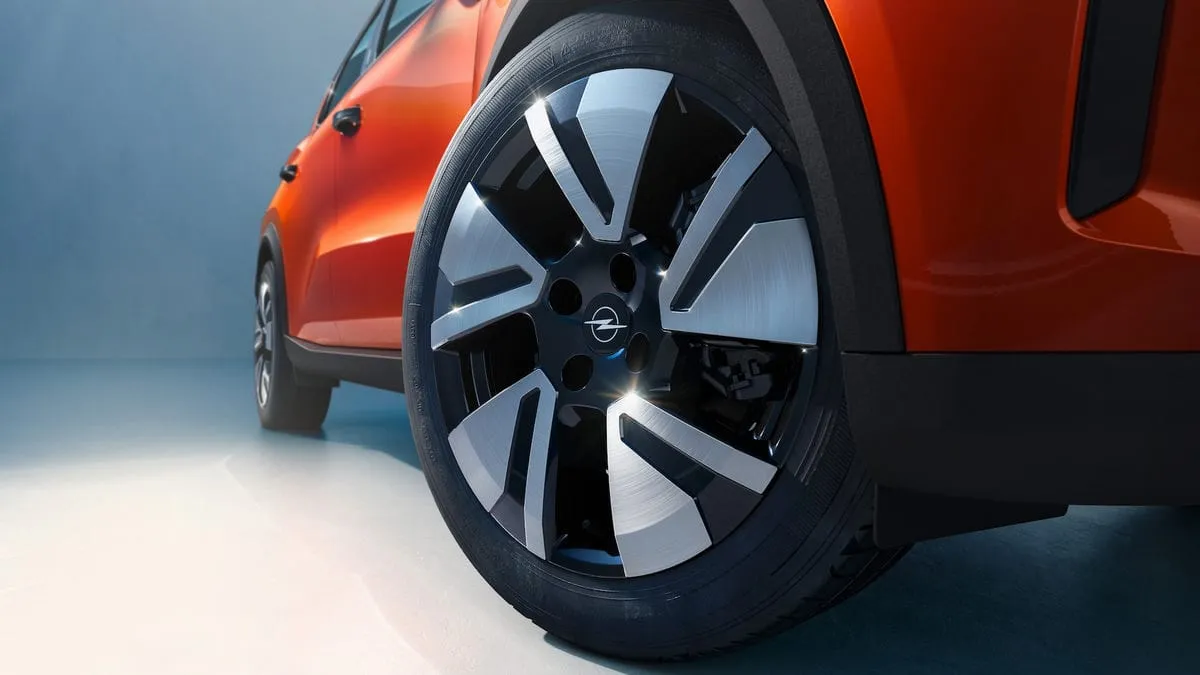 Naujasis „Opel Frontera“: sugrįžtantis visureigis turės ir elektrinę versiją