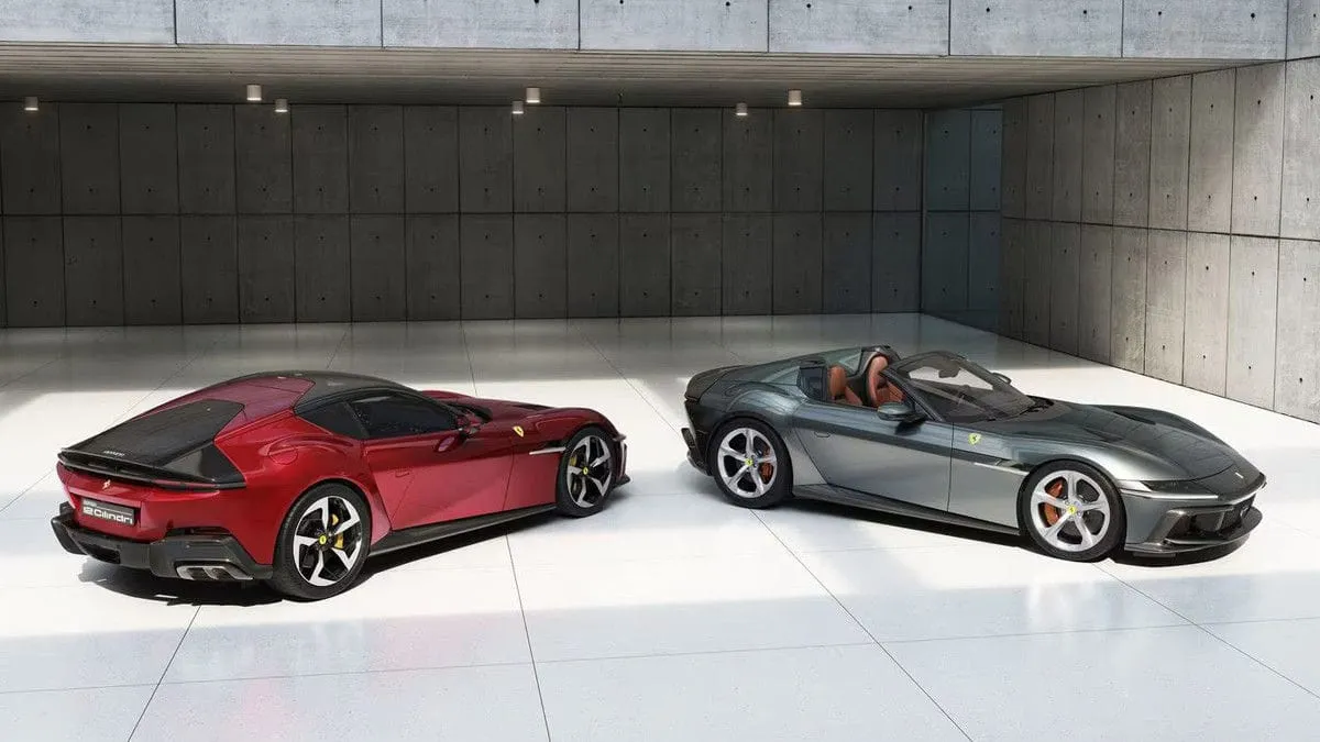 Išslaptintas „Ferrari 812 Superfast“ įpėdinis: „12 Cilindri”