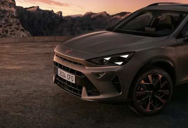 Naujasis „CUPRA Formentor“: nuo sėkmės istorijos iki naujosios ikonos