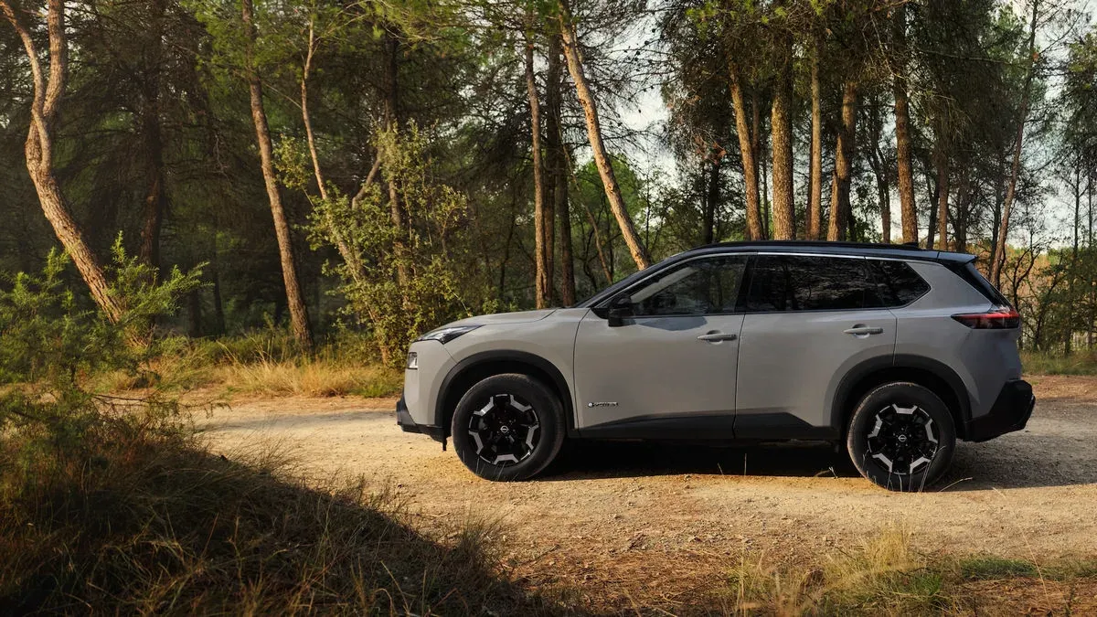 „Nissan“ pristatė drąsiausioms šeimoms skirtą populiaraus visureigio versiją
