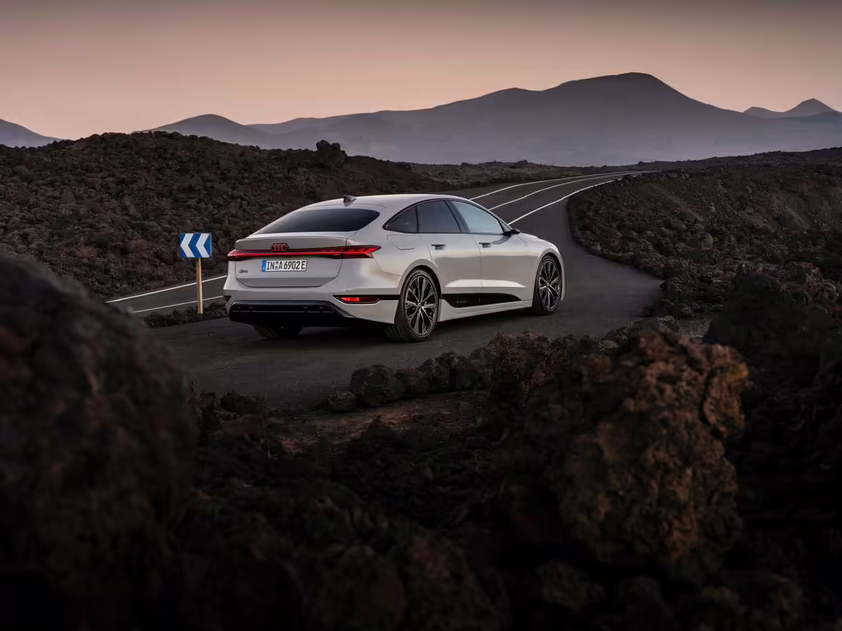Vidutinio dydžio segmento naujovės: „Audi A6 e-tron“ nustato dizaino ir nuvažiuojamo atstumo standartus